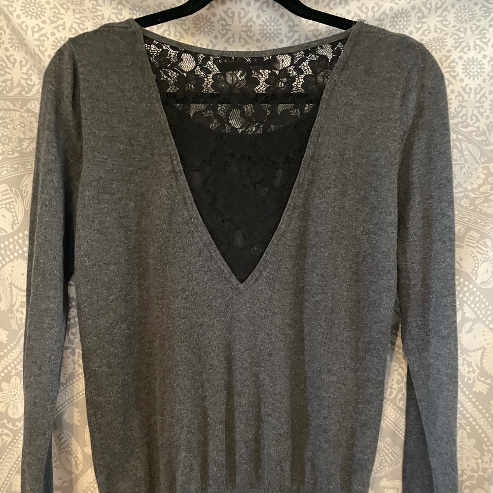 Crew neck sweater with lack V back